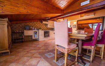 Fondaco Parrino Mare Aparthotel Letojanni