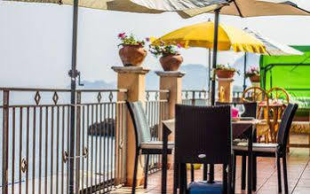 Aparthotel Fondaco Parrino Mare Letojanni